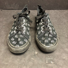 Load image into Gallery viewer, Girls Jughead Shoes (Riverdale)
