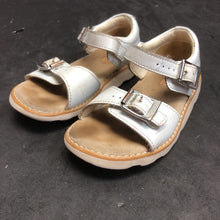 Load image into Gallery viewer, Girls Sandals
