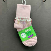 Load image into Gallery viewer, Girls Charm socks
