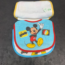 Load image into Gallery viewer, 3pk Bibs (NEW)
