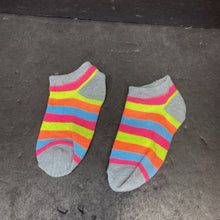 Load image into Gallery viewer, 3pk Girls Striped Socks
