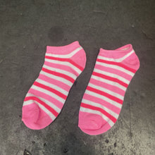 Load image into Gallery viewer, 3pk Girls Striped Socks
