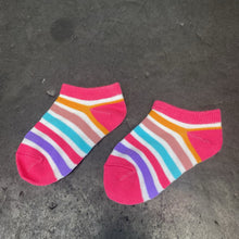 Load image into Gallery viewer, 3pk Girls Striped Socks
