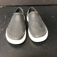 Load image into Gallery viewer, Boys Slip On Shoes
