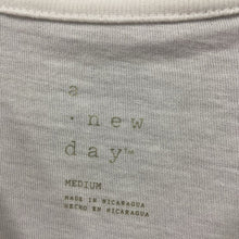 Load image into Gallery viewer, Solid Tshirt
