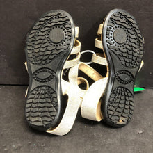 Load image into Gallery viewer, Girls Pearl Sandals (Sandalias Arce)
