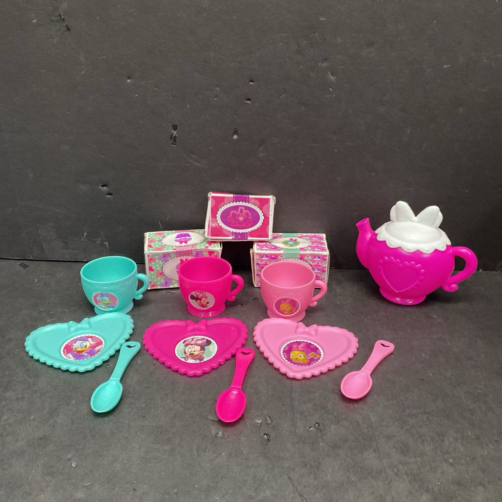 Minnie's Terrific Teapot Set