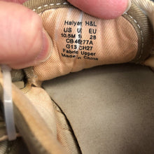 Load image into Gallery viewer, Boys Velcro Sneakers
