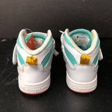Load image into Gallery viewer, Boys Arena Power High Top Sneakers
