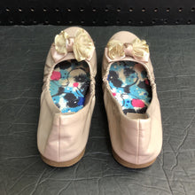 Load image into Gallery viewer, Girls Bow Flats

