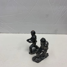 Load image into Gallery viewer, 2pk Cast Iron Army Men
