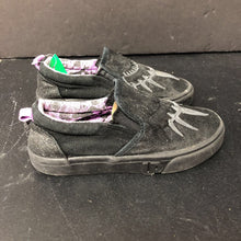 Load image into Gallery viewer, Boys Ground Up Black Panther Shoes
