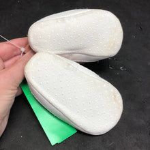 Load image into Gallery viewer, Girls Velcro Shoes
