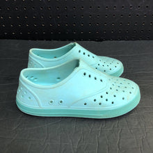 Load image into Gallery viewer, Girls Slip On Shoes
