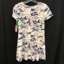 Load image into Gallery viewer, Camo Flower Tunic (NEW)
