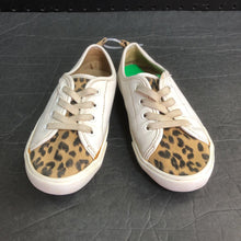 Load image into Gallery viewer, Girls Animal Print Sneakers
