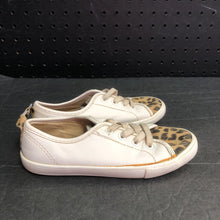 Load image into Gallery viewer, Girls Animal Print Sneakers
