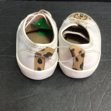 Load image into Gallery viewer, Girls Animal Print Sneakers
