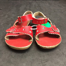 Load image into Gallery viewer, Girls Heart Sandals
