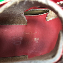 Load image into Gallery viewer, Girls Heart Sandals
