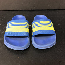 Load image into Gallery viewer, Boys Slides (Highland Outfitters)
