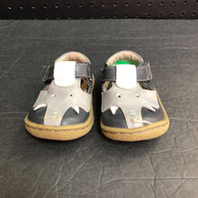 Load image into Gallery viewer, Boys Elephant Shoes
