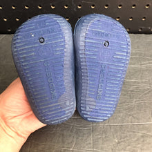 Load image into Gallery viewer, Boys Grip Shoes
