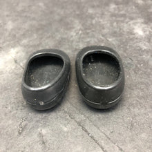 Load image into Gallery viewer, Shoes for 14" Doll
