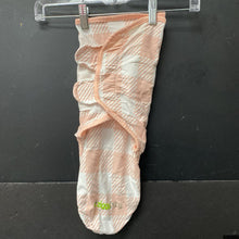 Load image into Gallery viewer, Patterned Swaddle Wrap
