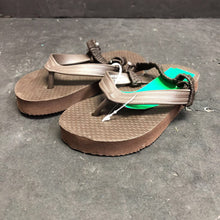 Load image into Gallery viewer, Boys Flip Flops
