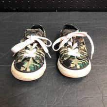 Load image into Gallery viewer, Boys Camo All-Star Sneakers
