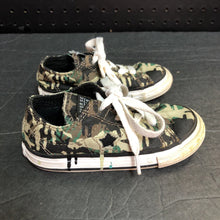 Load image into Gallery viewer, Boys Camo All-Star Sneakers
