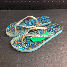 Load image into Gallery viewer, Girls Snake Print Flip Flops
