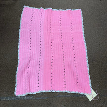 Load image into Gallery viewer, Knitted Nursery Blanket (NEW)
