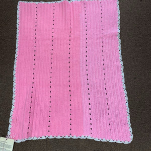 Knitted Nursery Blanket (NEW)