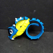 Load image into Gallery viewer, Vipora Snake Wraptiles Battery Operated
