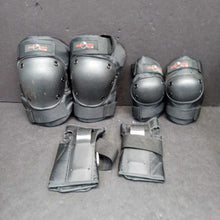Load image into Gallery viewer, Bike/Bicycle Knee Pads, Elbow Pads, &amp; Wrist Guards Set (Eight Ball)
