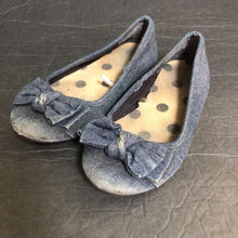 Load image into Gallery viewer, Girls Bow Flats
