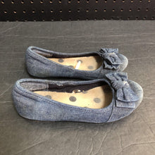 Load image into Gallery viewer, Girls Bow Flats
