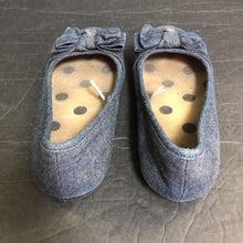 Load image into Gallery viewer, Girls Bow Flats
