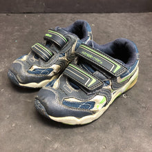 Load image into Gallery viewer, Boys Velcro Sneakers
