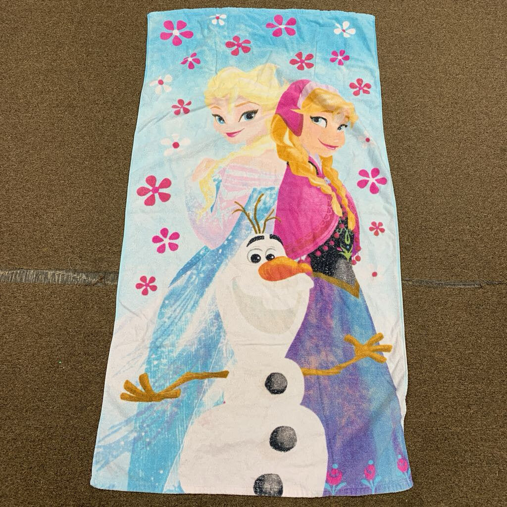 Anna, Elsa, & Olaf Bath Towel