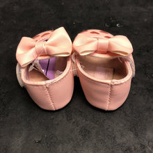 Load image into Gallery viewer, Girls Heart Shoes
