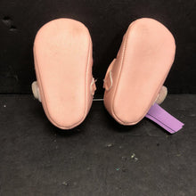 Load image into Gallery viewer, Girls Heart Shoes
