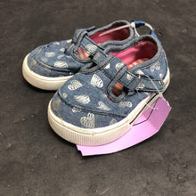 Load image into Gallery viewer, Girls Heart Shoes
