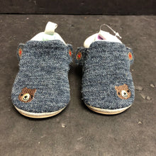 Load image into Gallery viewer, Boys Bear Shoes (Nelly)
