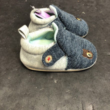 Load image into Gallery viewer, Boys Bear Shoes (Nelly)
