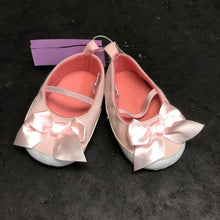 Load image into Gallery viewer, Girls Bow Flats
