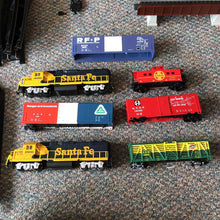 Load image into Gallery viewer, Diesel Blaster Train Set w/Powered Locomotive Train (Lifelike Trains)
