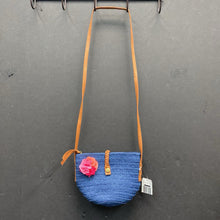 Load image into Gallery viewer, Flower Straw Bag (NEW) (Indigo Soul)
